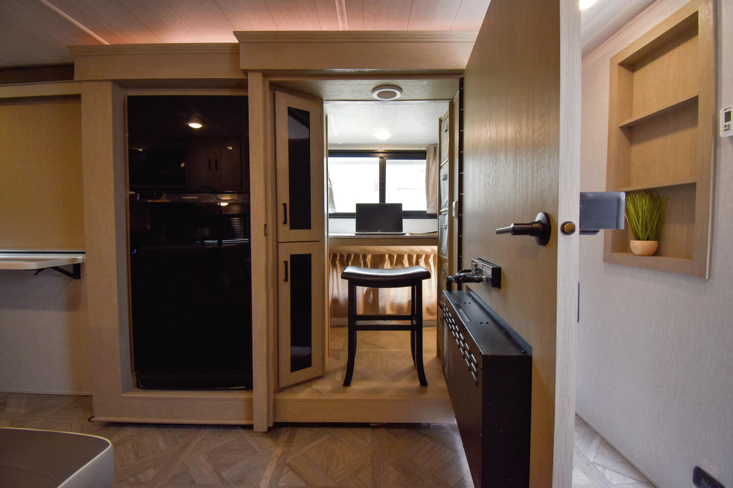 24VIEW Versa-Slide(Office)